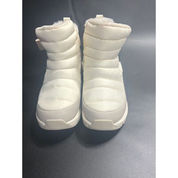 The North Face  Women's Thermoball Pull-On Boots in Size‎ 7 - Picture 1 of 6